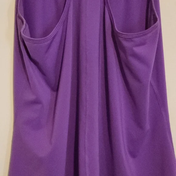 Under Armour HeatGear Purple Racerback Tank Women's M Compression Moisture Wick - Picture 7 of 8